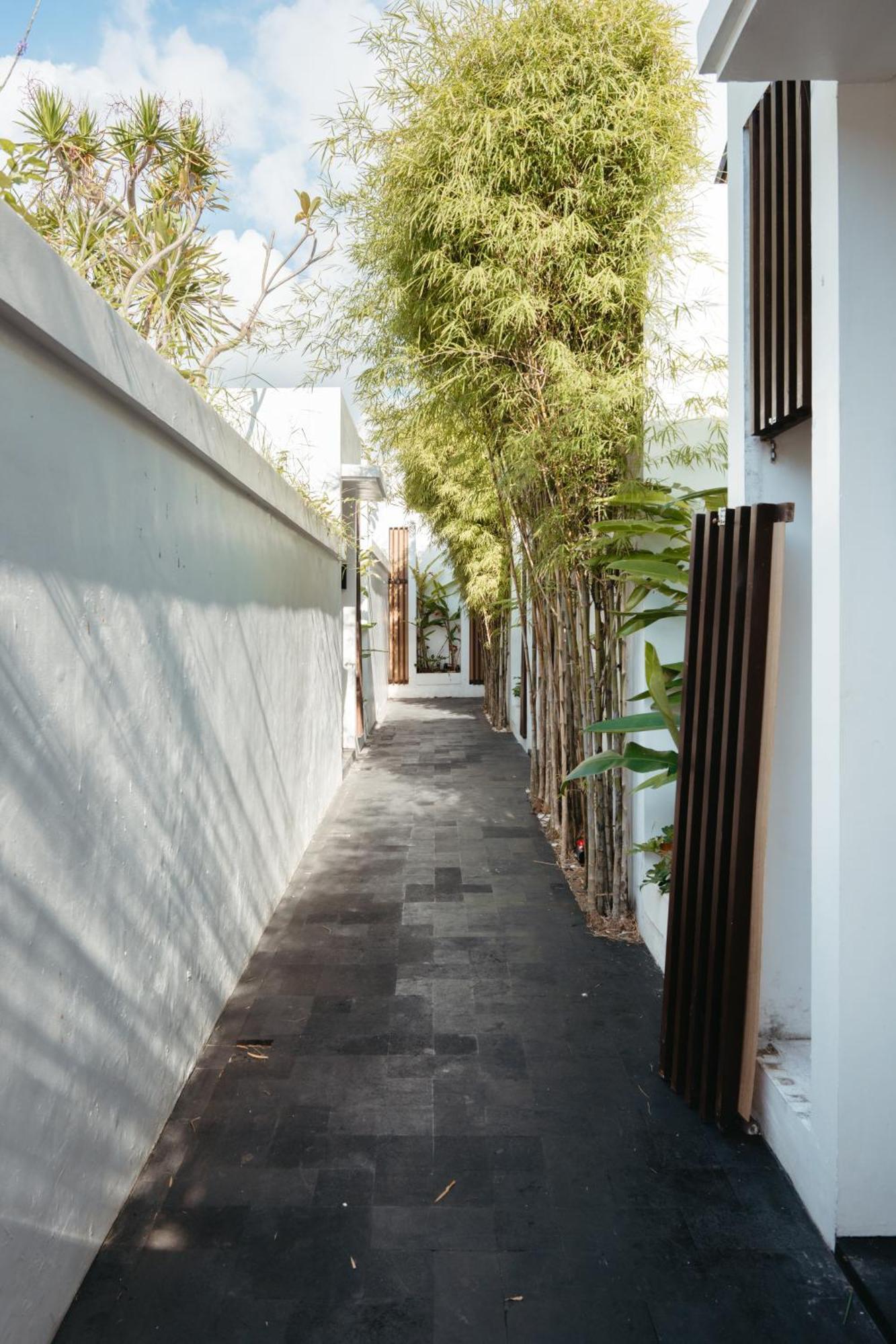 Anari Villas Kuta Legian Exterior foto