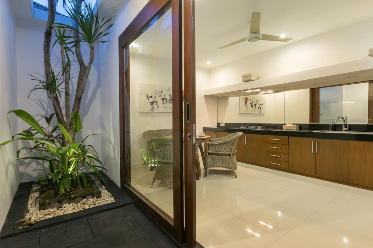 Anari Villas Kuta Legian Exterior foto